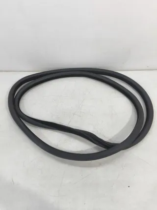 7182270 Уплотнитель двери передней левой BMW 5 F10/F11/GT F07 Арт BMW24428