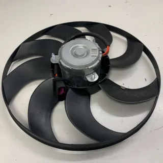 6Q0959455AE, 6Q0121207L, 6RU121207, 6Q0121206G, 6Q0959455AE, 6Q0959455AD, 6Q0959455AE, 6R0959455D  Вентилятор радиатора Skoda Octavia A7 Арт 5752, вид 1