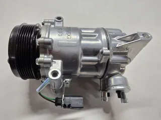 6RF820803E Компрессор кондиционера Volkswagen Polo Sedan 5 Арт 121526, вид 1