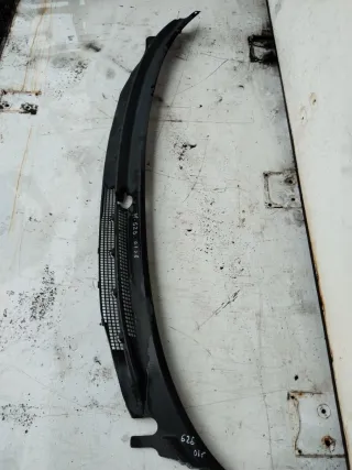  Решетка стеклоочистителя (Дождевик) Mazda 626 GF Арт 97982271