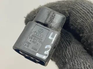 1J0973703 Разъем (фишка) проводки Audi 80 B3 Арт 97983302, вид 4