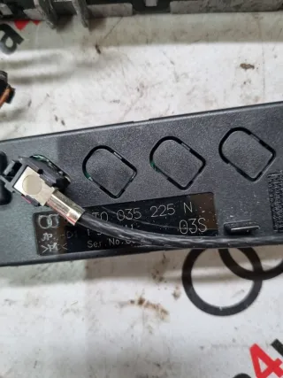 8T0035225AA, 8T0035225N Усилитель антенны Audi A5 (S5,RS5) 1 Арт 97996134, вид 4
