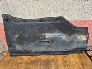 8W6825207A Защита днища Audi A5 (S5,RS5) 2 Арт 97996171