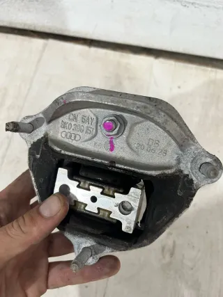 8K0399151DB Подушка крепления КПП Porsche Macan restailing Арт 1334172403, вид 2
