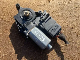 3B9839752M Моторчик стеклоподъемника задний правый Volkswagen Passat B5 Арт 1117ESTR, вид 3