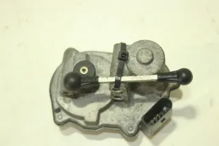 06F133482D Сервопривод заслонок впускного коллектора Volkswagen Passat B6 Арт 98003619, вид 2
