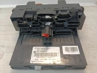 A2035452701 Блок предохранителей Mercedes C W203 Арт 98005993, вид 1