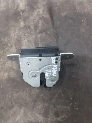 55701971 Замок крышки багажника Opel Corsa D Арт MT29097022, вид 2