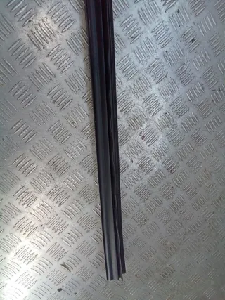  Уплотнитель капота Peugeot 3008 1 Арт 98006832, вид 9