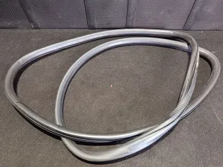 4F0831721 Уплотнитель двери передней правой Audi A6 C6 (S6,RS6) Арт 98011185, вид 6