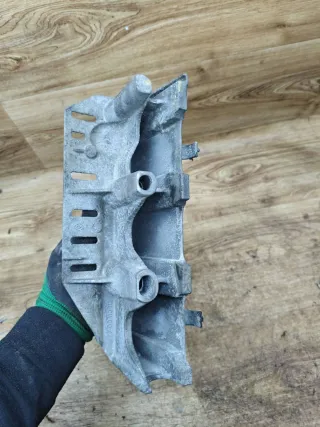 7700110112 Кронштейн двигателя Renault Duster 1 2.0л Арт 97669, вид 3