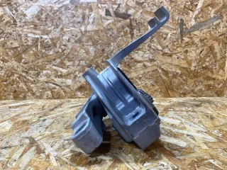 5WA199262E Подушка крепления двигателя Volkswagen T-Roc Арт 39371019, вид 3