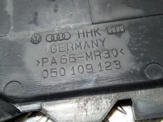 050109123 Защита ремня ГРМ (кожух) Volkswagen Golf 3 1.6л Арт 98015039, вид 13