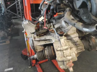 JHU КПП механическая (МКПП) Volkswagen Golf 5 1.4л BUD Арт 91348, вид 2