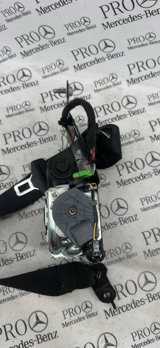A2048602385 Ремень безопасности передний левый Mercedes C W204 Арт 101618, вид 3