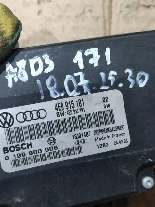 Блок управления аккумулятором (АКБ) Audi A8 D3 (S8) 2004г. 4E0915181 - Фото 4