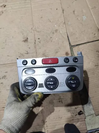 07352944650 Блок управления печки / климат-контроля Alfa Romeo 147 1  Арт 98023779, вид 1