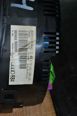 8E0920900N Щиток приборов (приборная панель) Audi A4 B6 Арт Z383, вид 2