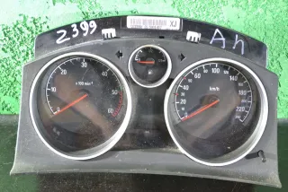 13225988 Щиток приборов (приборная панель) Opel Astra H Арт Z399, вид 1