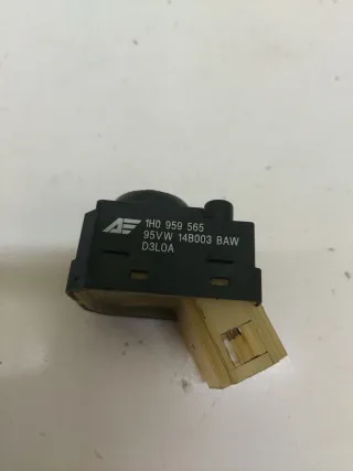 1H0959565,95VW14B003BAW Джойстик регулировки зеркал Ford Galaxy 1 Арт 042400, вид 3