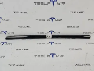 1873551-22 Молдинг двери передней левой Tesla model S Арт 33484, вид 1