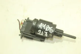 3B0945511C Выключатель концевой (концевик) Audi A4 B6 Арт 98162141