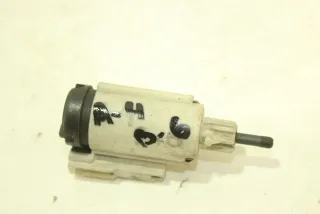 8E0927189B Выключатель концевой (концевик) Audi A4 B6 Арт 98162184