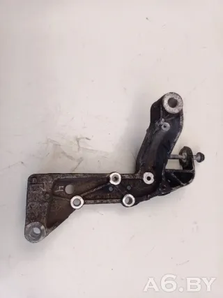 1K0199295F Кронштейн крепления рычага передней подвески Seat Leon 2 Арт 98184414, вид 1