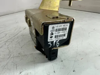 1J0907651A ,1J0907657A,1J1907637A Датчик ускорения Volkswagen Golf 4 Арт DN-315, вид 2