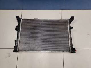 Радиатор основной охлаждения двигателя Mercedes A W176 2012г. A2465001303 - Фото 3