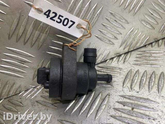 Клапан вентиляции топливного бака BMW 5 E39 2000г. 1748875 - Фото 1