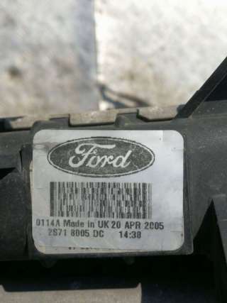Радиатор (основной) Ford Mondeo 3 2005г.  - Фото 3