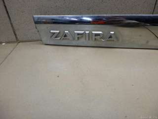 Накладка двери багажника Opel Zafira B 2007г. 5176733 GM - Фото 2