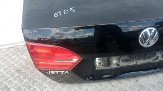 Крышка багажника Volkswagen Jetta 6 2011г.  - Фото 3