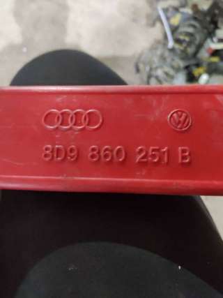 8d9860251b Знак аварийной остановки Audi A3 8L Арт 81957416, вид 2