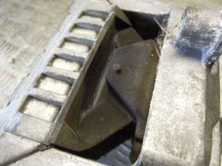 Подушка крепления двигателя Volkswagen Passat B6 2006г.  - Фото 4