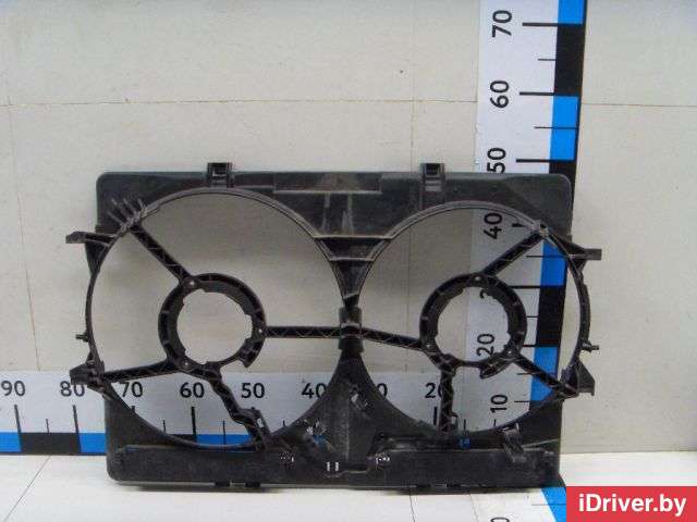 Диффузор (кожух) вентилятора Audi Q5 1 2007г. 8K0121207A VAG - Фото 1