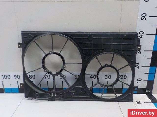 Диффузор (кожух) вентилятора Audi TT 3 2007г. 1K0121207T VAG - Фото 1