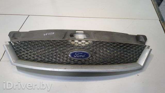 Решетка радиатора Ford Mondeo 3 2001г.  - Фото 1