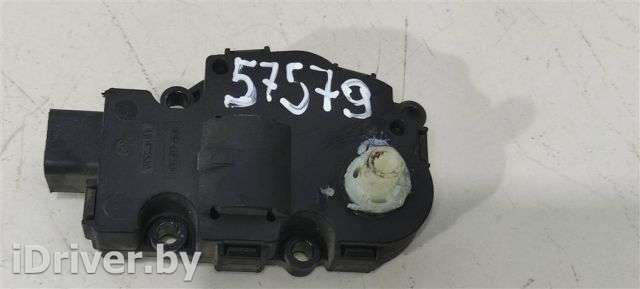 Моторчик заслонки печки Audi A5 (S5,RS5) 1 2011г. 410475520 - Фото 1