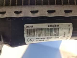 Радиатор основной охлаждения двигателя Mercedes A W176 2012г. A2465001303 - Фото 6