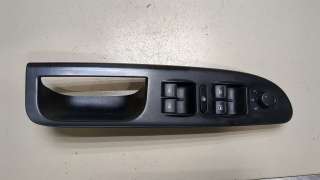  Кнопка стеклоподъемника переднего правого Volkswagen Passat B6 Арт 9115609