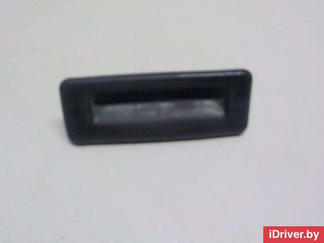Кнопка открытия багажника Skoda Superb 2 2013г. 5E0827566 VAG - Фото 1
