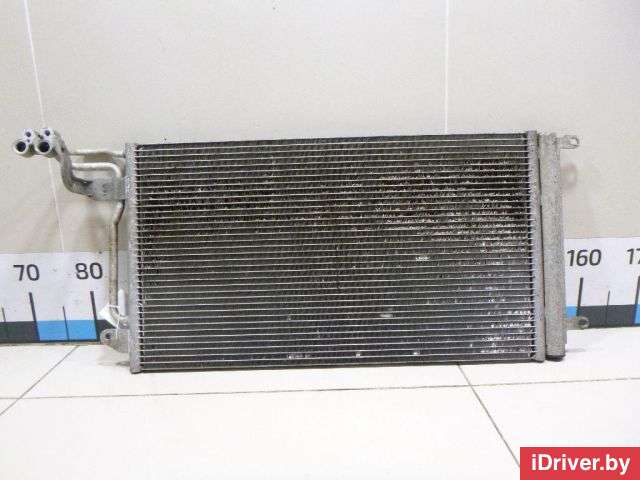 Радиатор кондиционера Skoda Fabia 3 2010г. 6R0820411T VAG - Фото 1