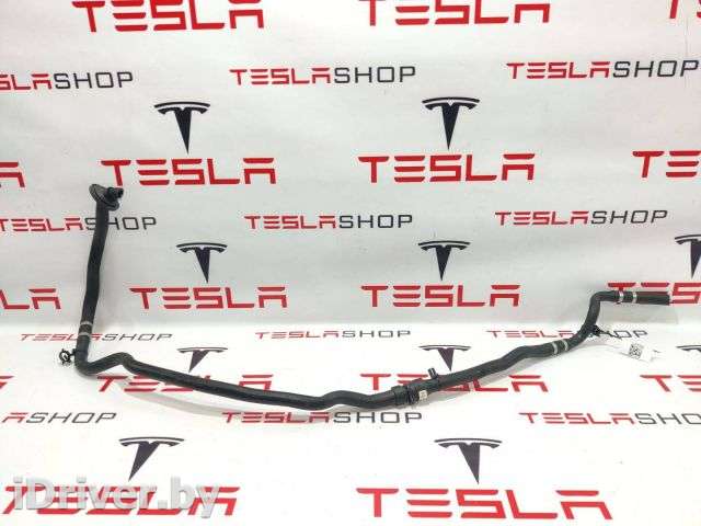 Патрубок (трубопровод, шланг) Tesla model X 2019г. 1130668-00-B,1046225-00-H - Фото 1