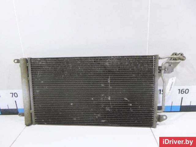 Радиатор кондиционера Skoda Fabia 2 restailing 2011г. 6R0820411 VAG - Фото 1