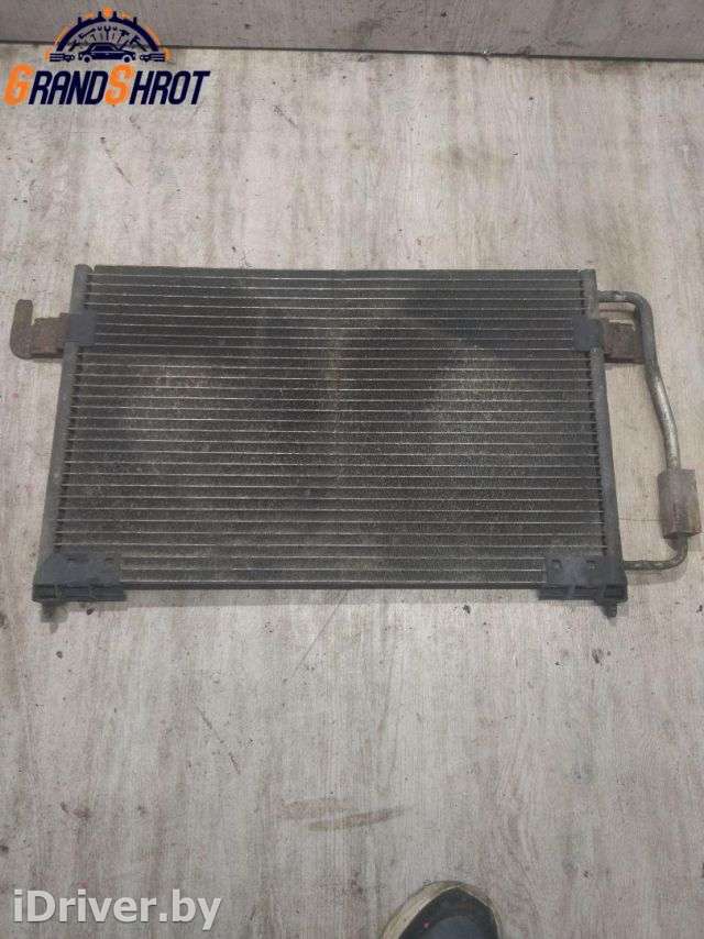 Радиатор кондиционера Peugeot 605 1996г.  - Фото 1