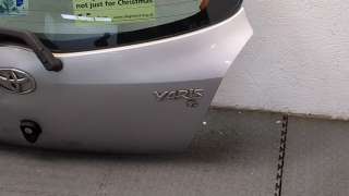 Крышка багажника (дверь 3-5) Toyota Yaris 2 2007г.  - Фото 3