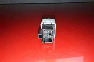 Выключатель концевой (концевик) Honda Accord 3 2010г. M28988 , art12142857 - Фото 2