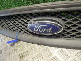 Решетка радиатора Ford Focus 2 2007г.  - Фото 5